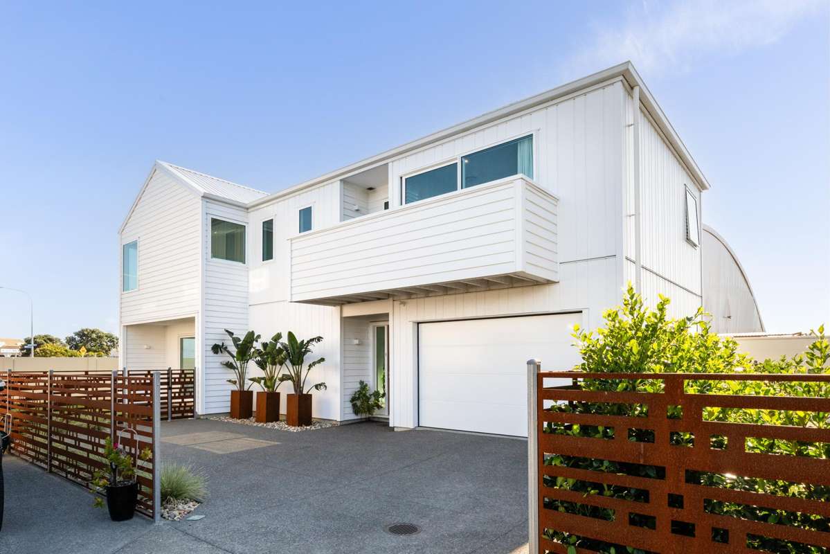 33 Coronation Street_2