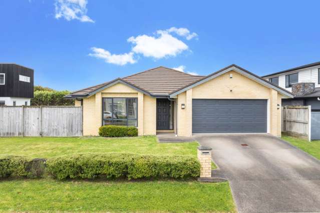 Cosy Brick and Tile Gem in Coveted Area!