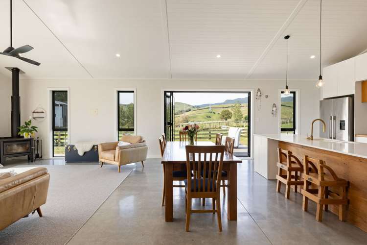 758 Kairangi Road Rotoorangi_13