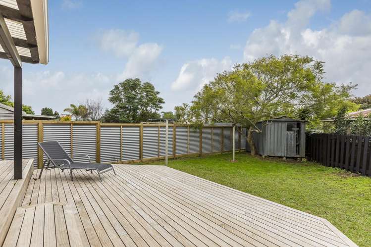 2/7 Stafson Lane Te Atatu Peninsula_12