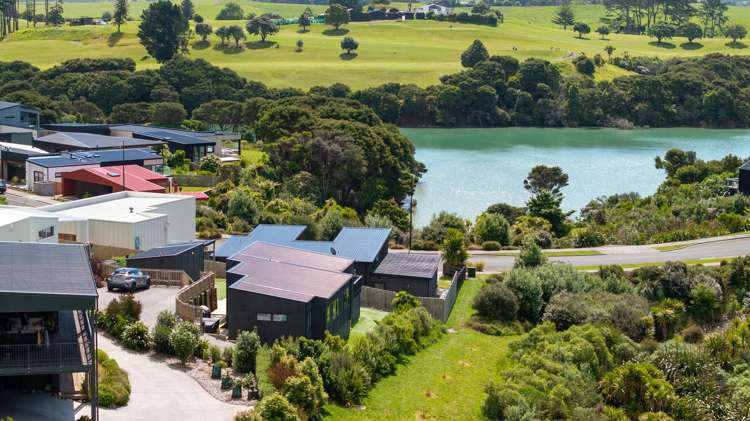 19 Maataitai Road Raglan_26