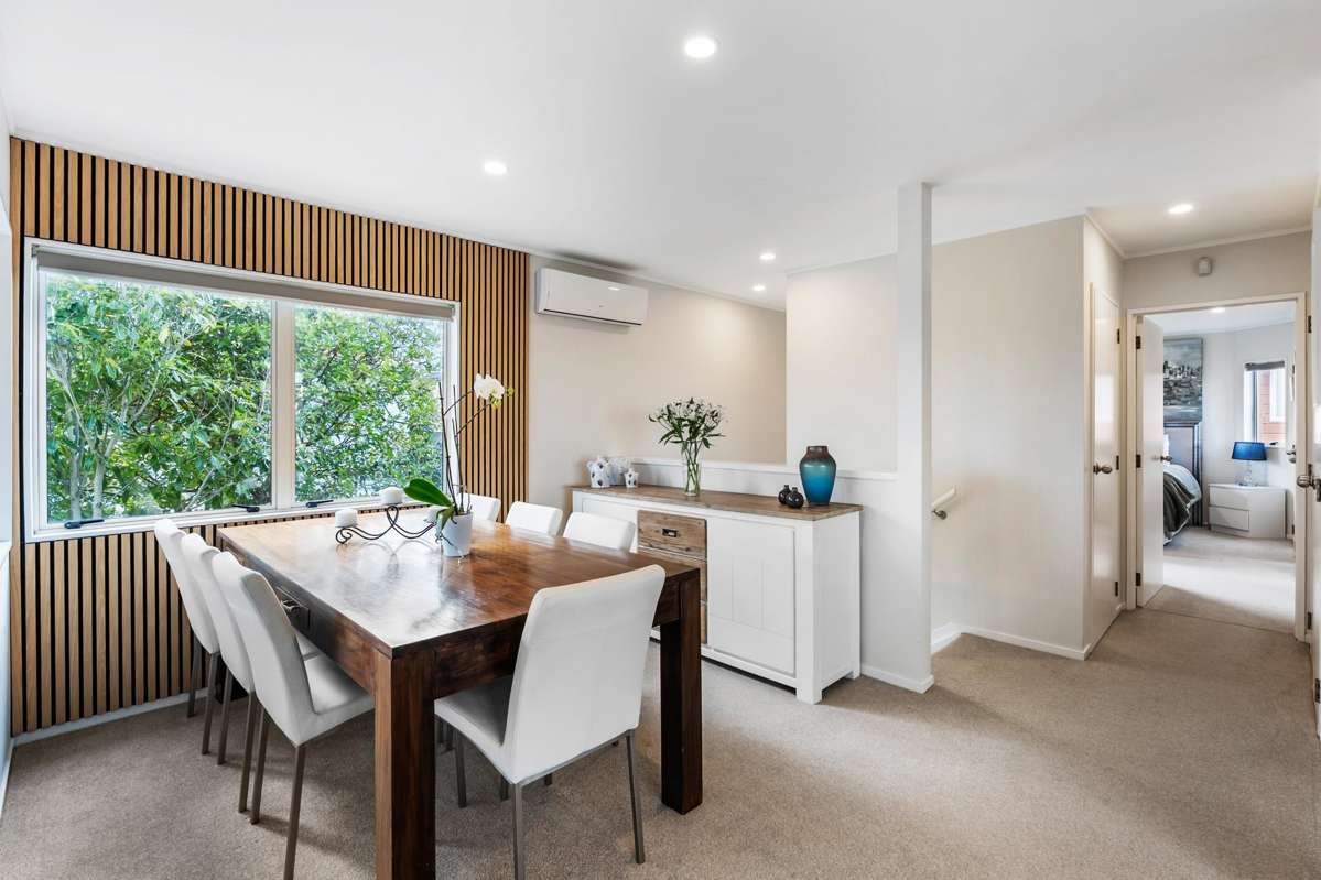 2/281A Hillsborough Road_5