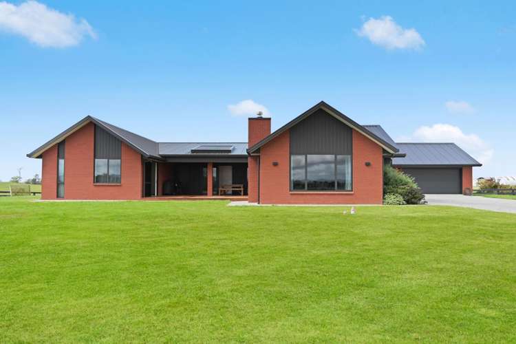 402 Lake Road 2610_1