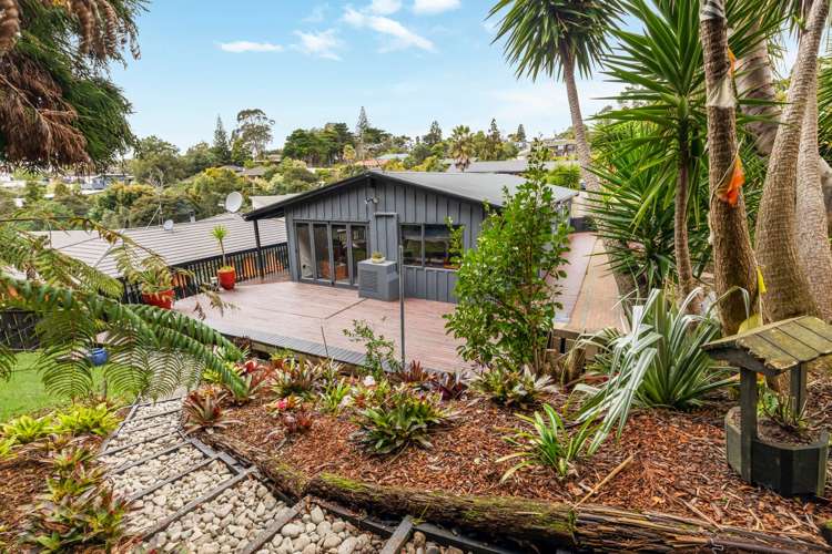 147k Glengarry Road Glen Eden_1