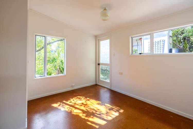 31 Putiki Road Ostend_16