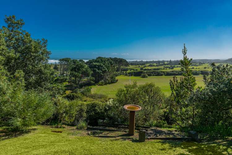 393 Motutara Road Muriwai_13