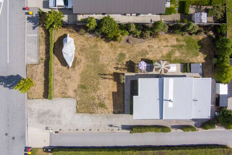 3 Finch Street Albert Town_22