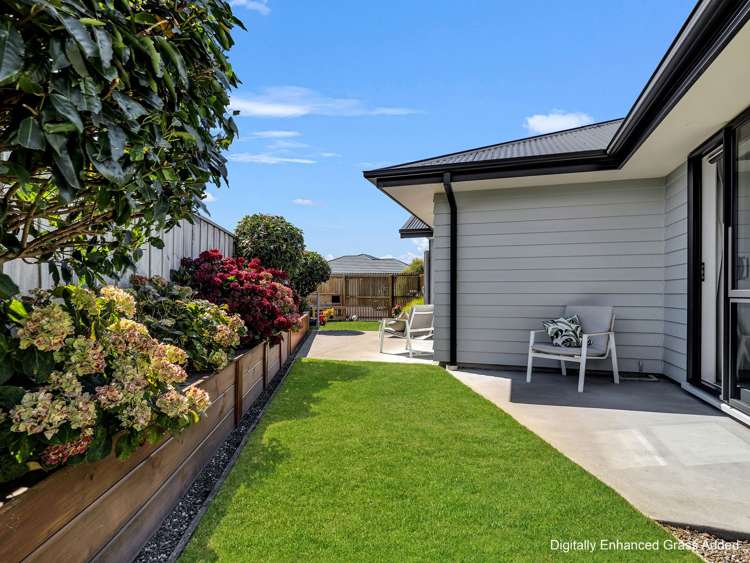 98 Sunline Avenue Lincoln_27