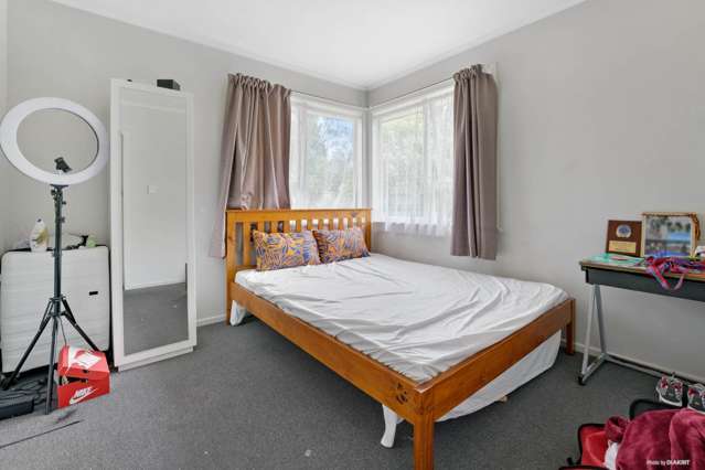 110 Clayton Avenue Otara_3