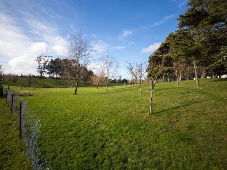 562 Lees Road Feilding_5