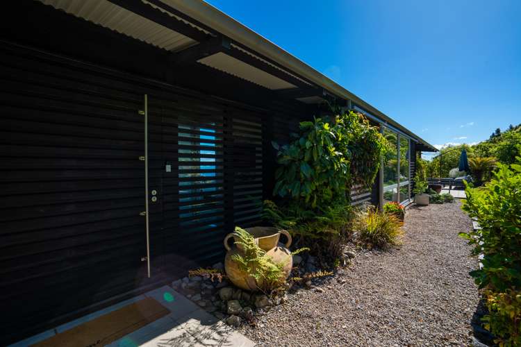 43 Whakamoenga Point Acacia Bay_12