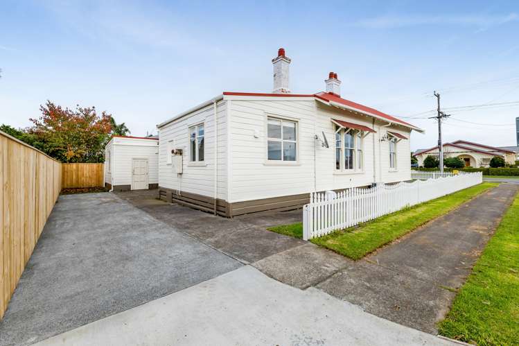 38 Argyle Street Hawera_25