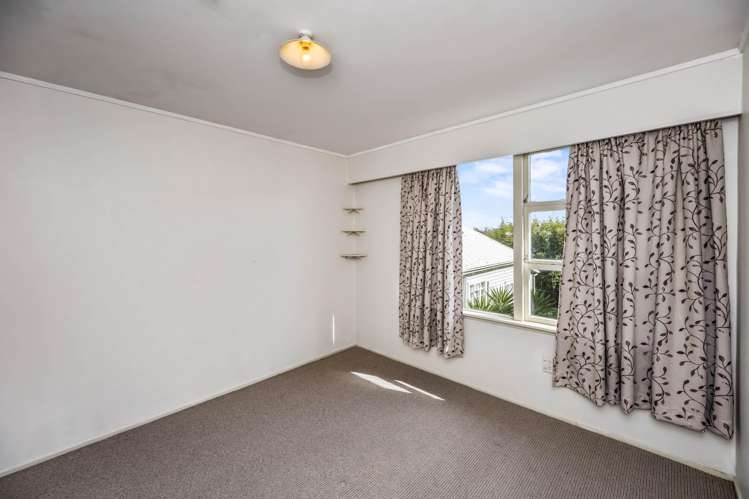 73 Lake Road Devonport_12