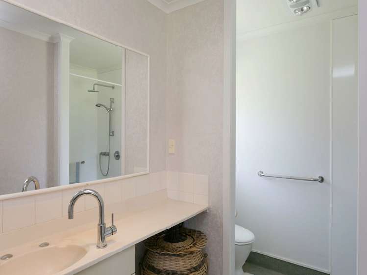 766 Whangamata Road Kinloch_14