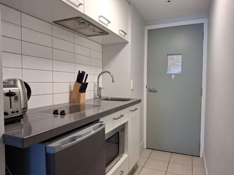 20A/370 Oriental Parade 1322_3