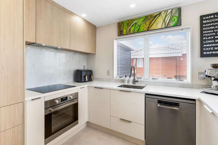 2/281A Hillsborough Road Hillsborough_8