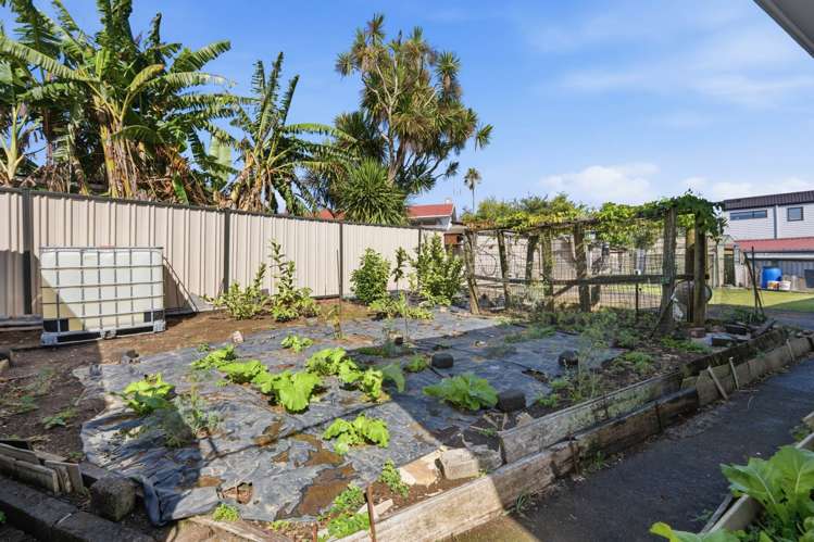 16 Rush Place Mangere_18