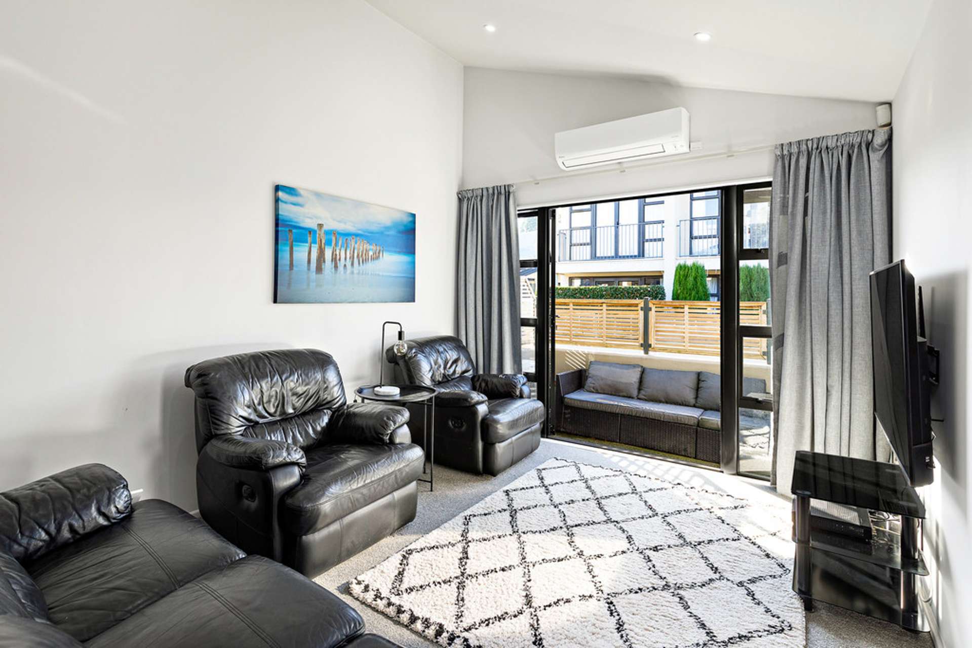 64/8 Landscape Road Papatoetoe_0