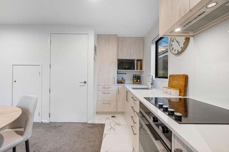 52f Vodanovich Road Te Atatu South_5