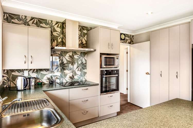 1 Ballantrae Place Gore_12