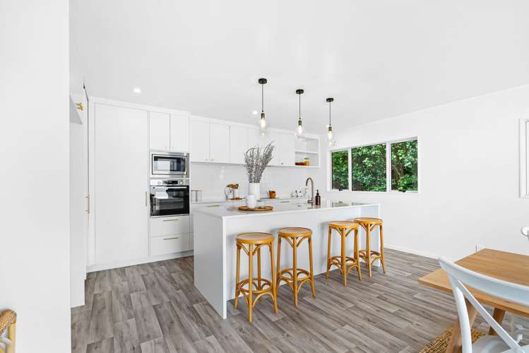 124 Beach Road Onerahi_11