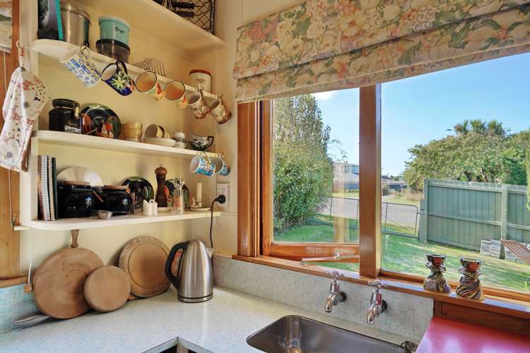 84 Pacific Drive Southbridge_5