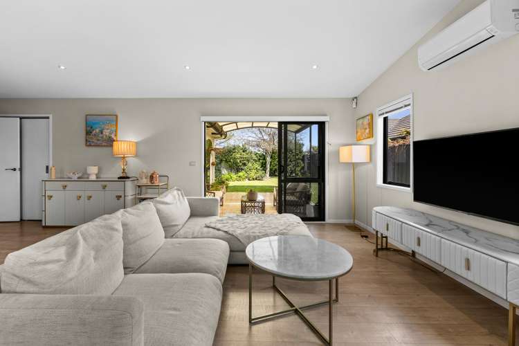 4 Drake Crescent Awatoto_8