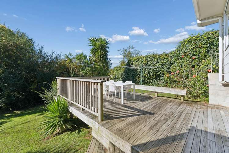1/6 Sandiacre Way Browns Bay_18