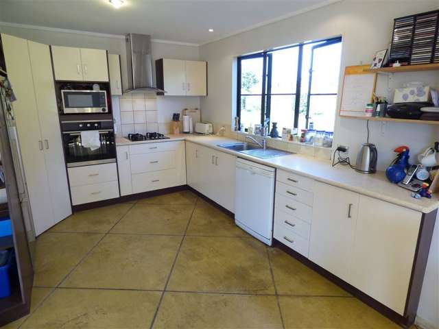 111 Oak Lane Pirongia_3