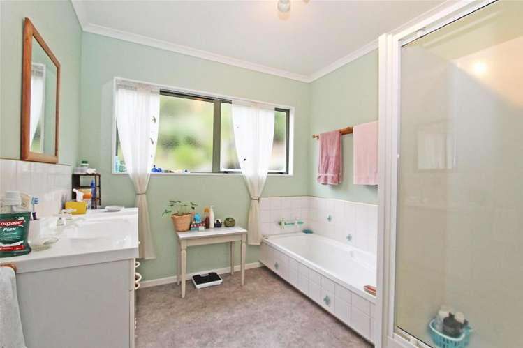 17 Idesia Grove Richmond_10