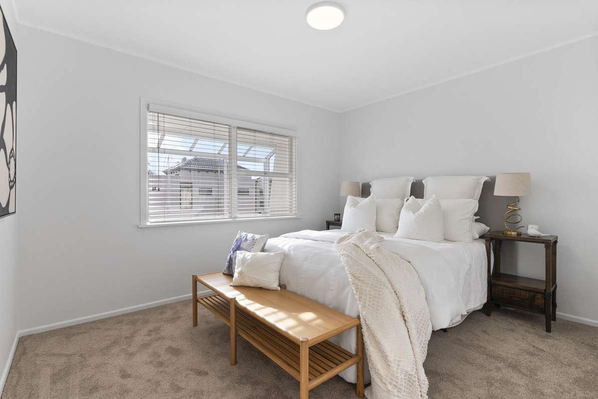 2/4 Cecil Road_4