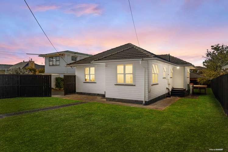 787 Te Atatu Road Te Atatu Peninsula_0