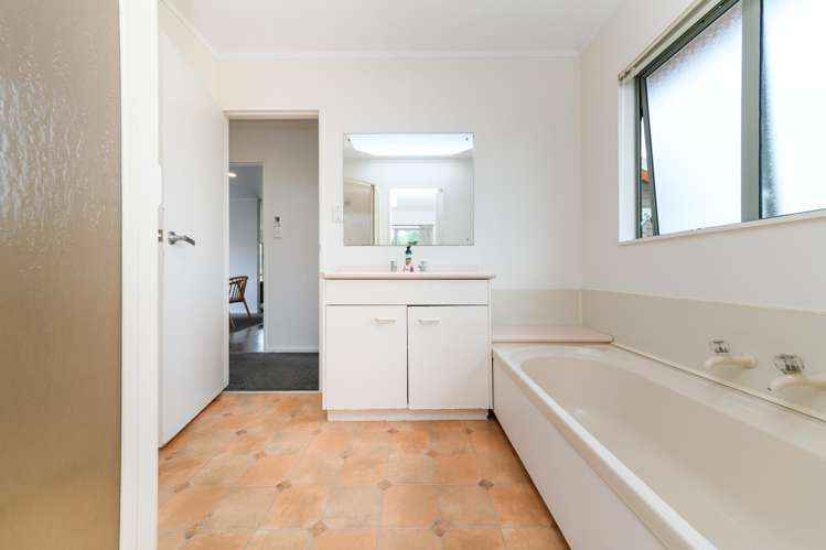 42 Dalfield Place Highbury_4