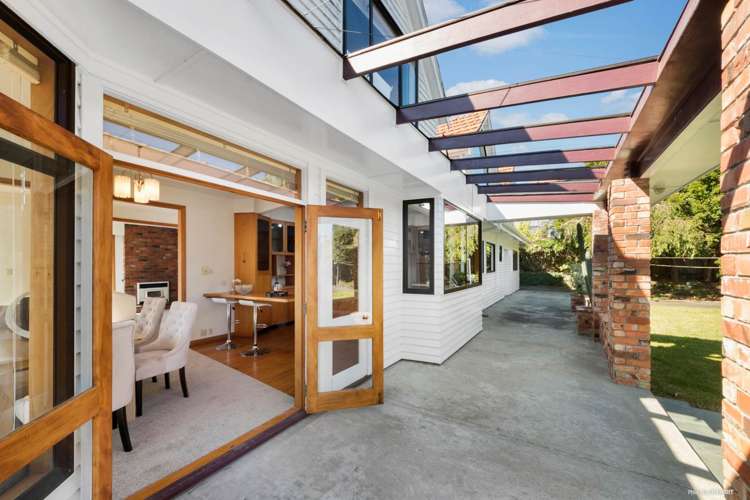 310 Glengarry Road Glen Eden_5