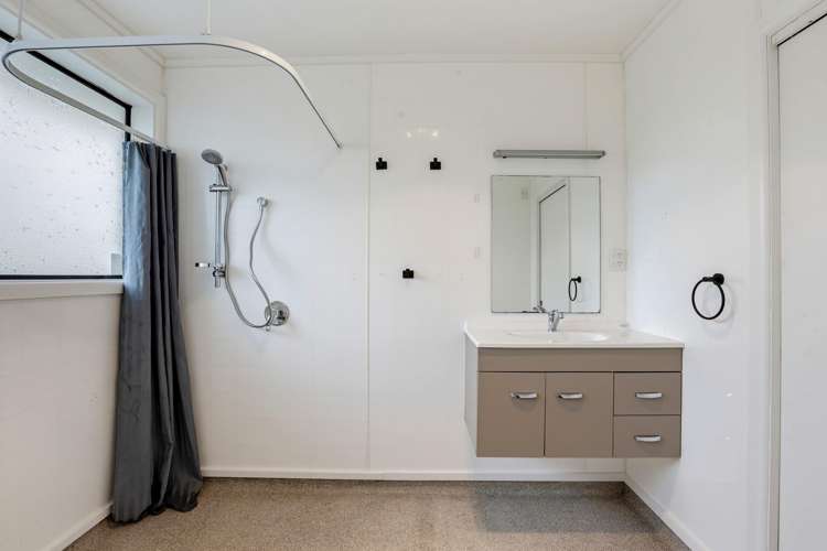 23 Skerten Avenue Hornby_10