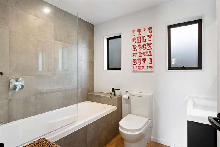 71 Youghal Street Wanaka_33