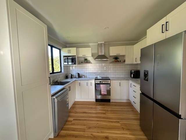 166 Young Road 1129_2