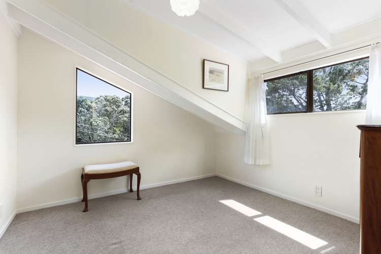 1160 Huia Road Huia_14