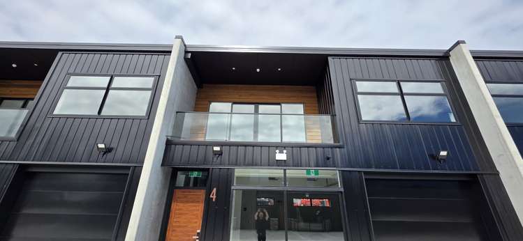 5/15 Keehan Drive Hilltop_18