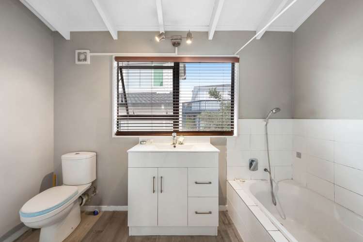 11/4 Taylor Street Blockhouse Bay_14