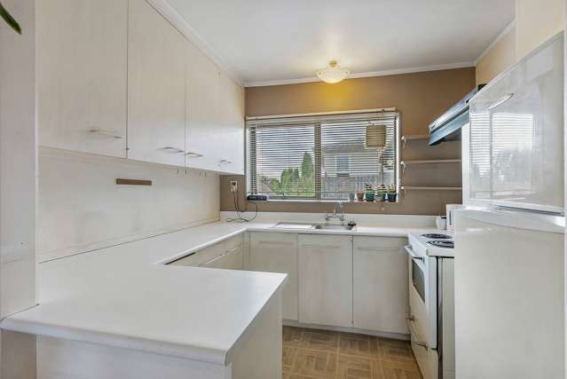 2/12 Sherie Place Howick_2