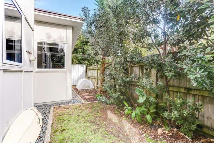 19A Moana Road Okitu_16