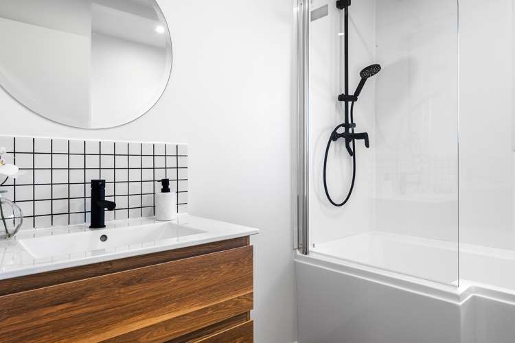 2/8 Sylvan Street Hillmorton_9