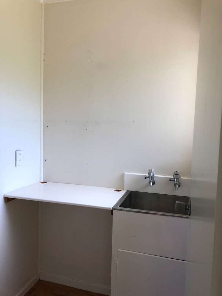 2/110 Vodanovich Road Te Atatu South_7