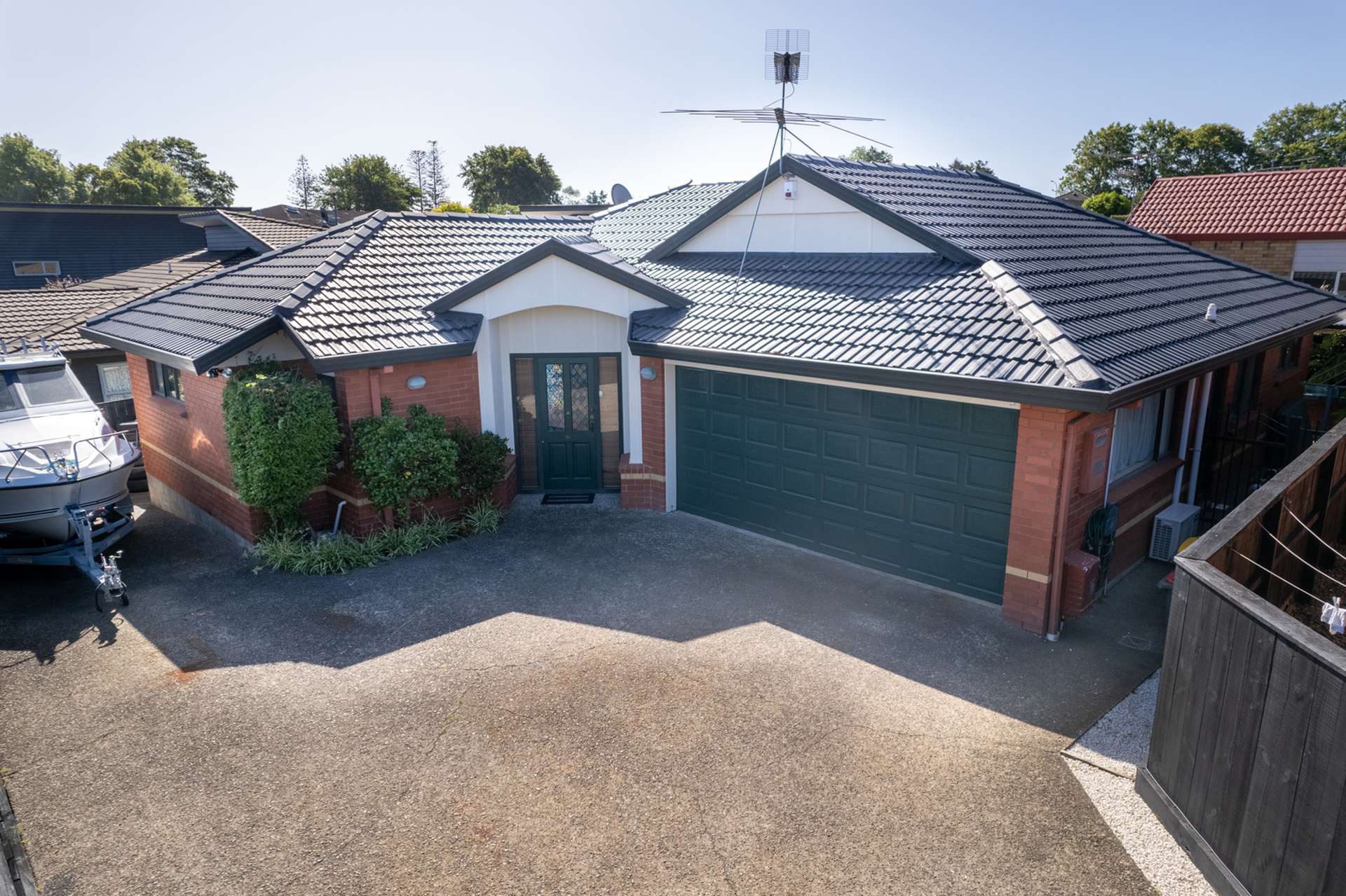 2/11 Pat O' Connor Place Manurewa_0