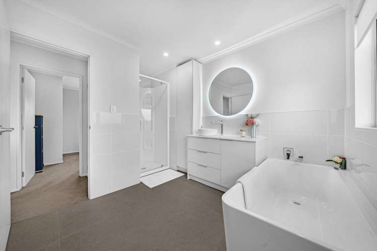 1 Noble Court Flat Bush_24