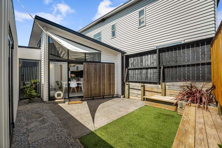 8 Station Street Hobsonville_4