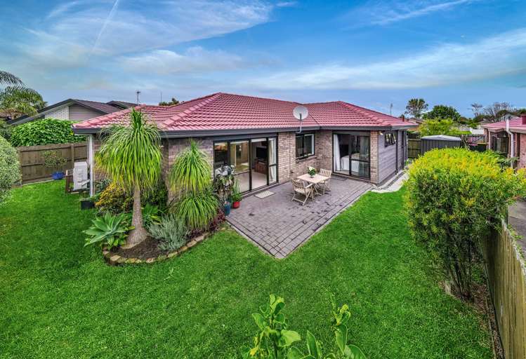 2/7 Mirabell Place Golflands_20