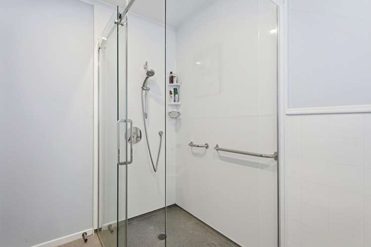 12B Kent Road St Johns Hill_17