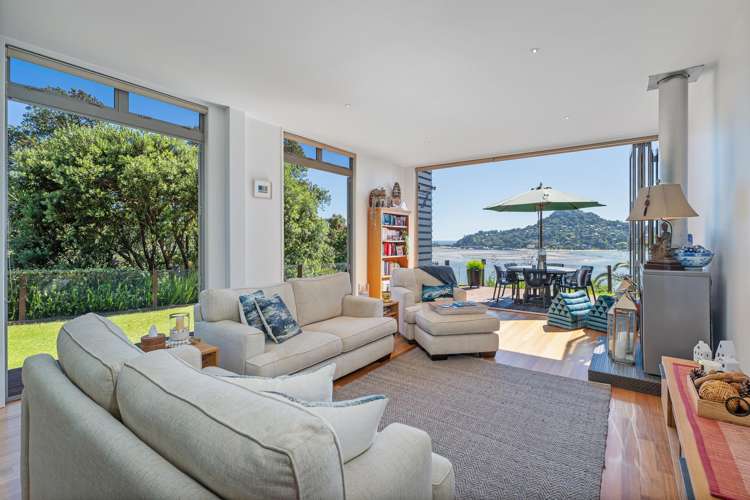 18 Pine Grove Tairua_9